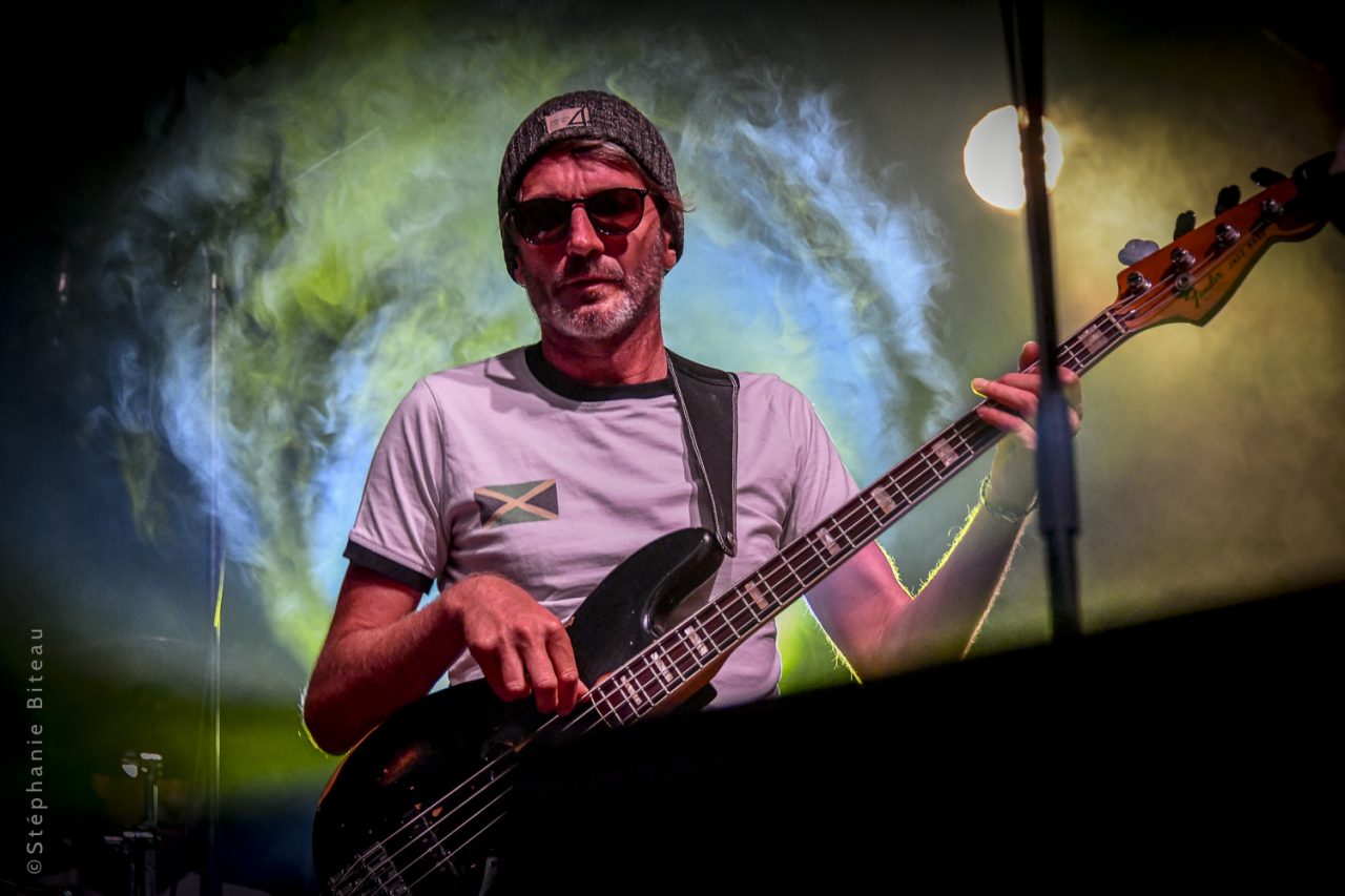 Lionel, bassiste de Kingston Calling, au festival Tous en Cène (2023)